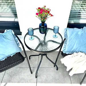 Zoli Stork - Hubnera 1 Apartament